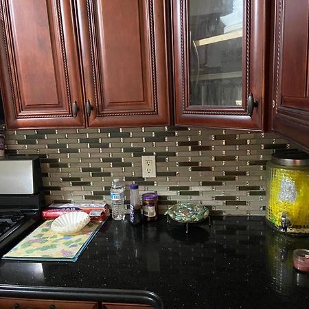 A Lavish Room In Queens Nueva York Exterior foto